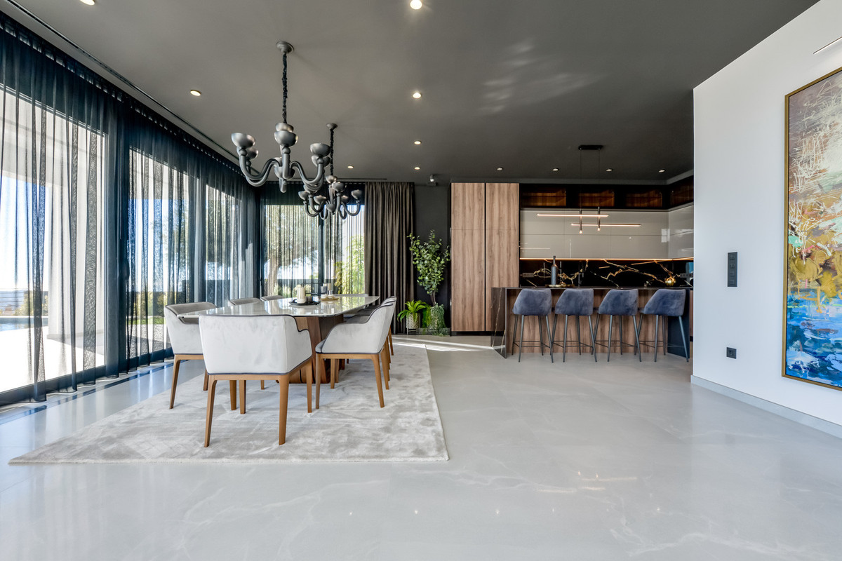 Se vende Villa - Chalet de 7 dormitorios en Costa Blanca, Alicante, España