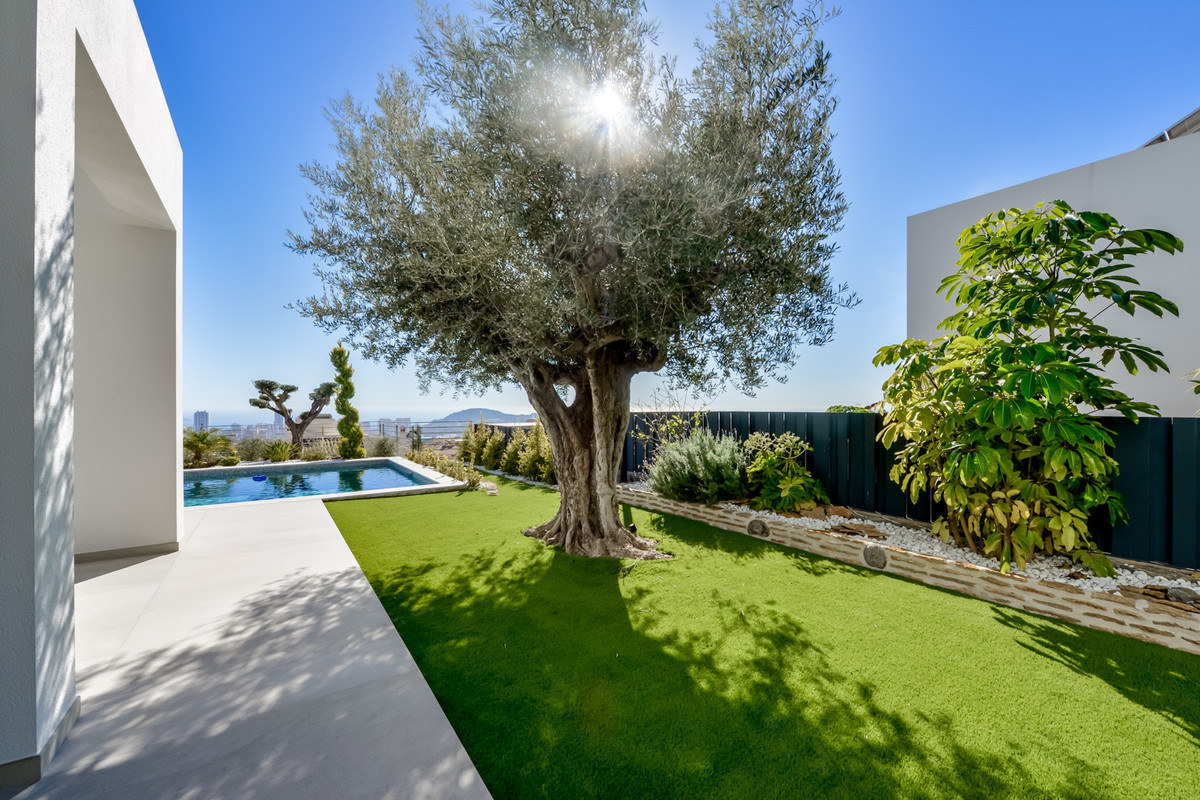 Se vende Villa - Chalet de 7 dormitorios en Costa Blanca, Alicante, España