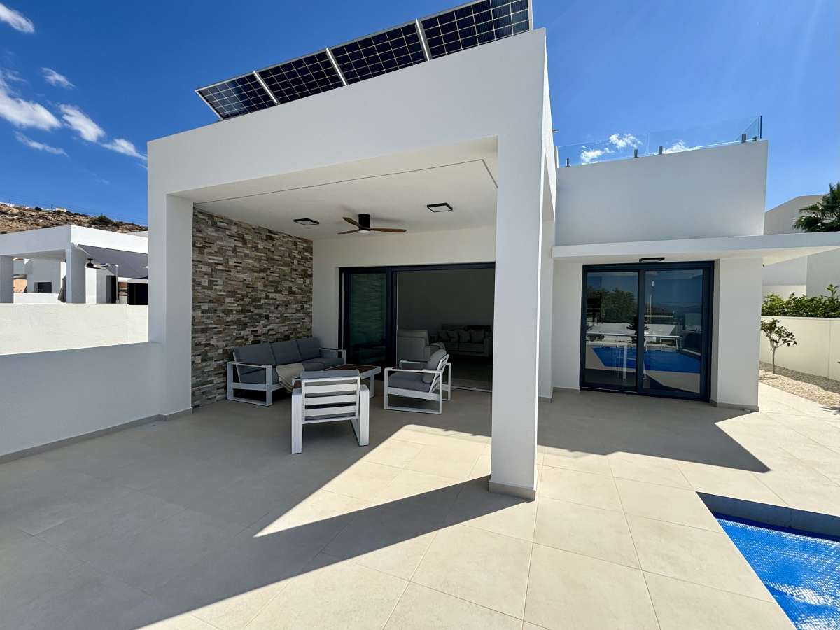 Se vende Villa - Chalet de 3 dormitorios en Costa Blanca, Alicante, España