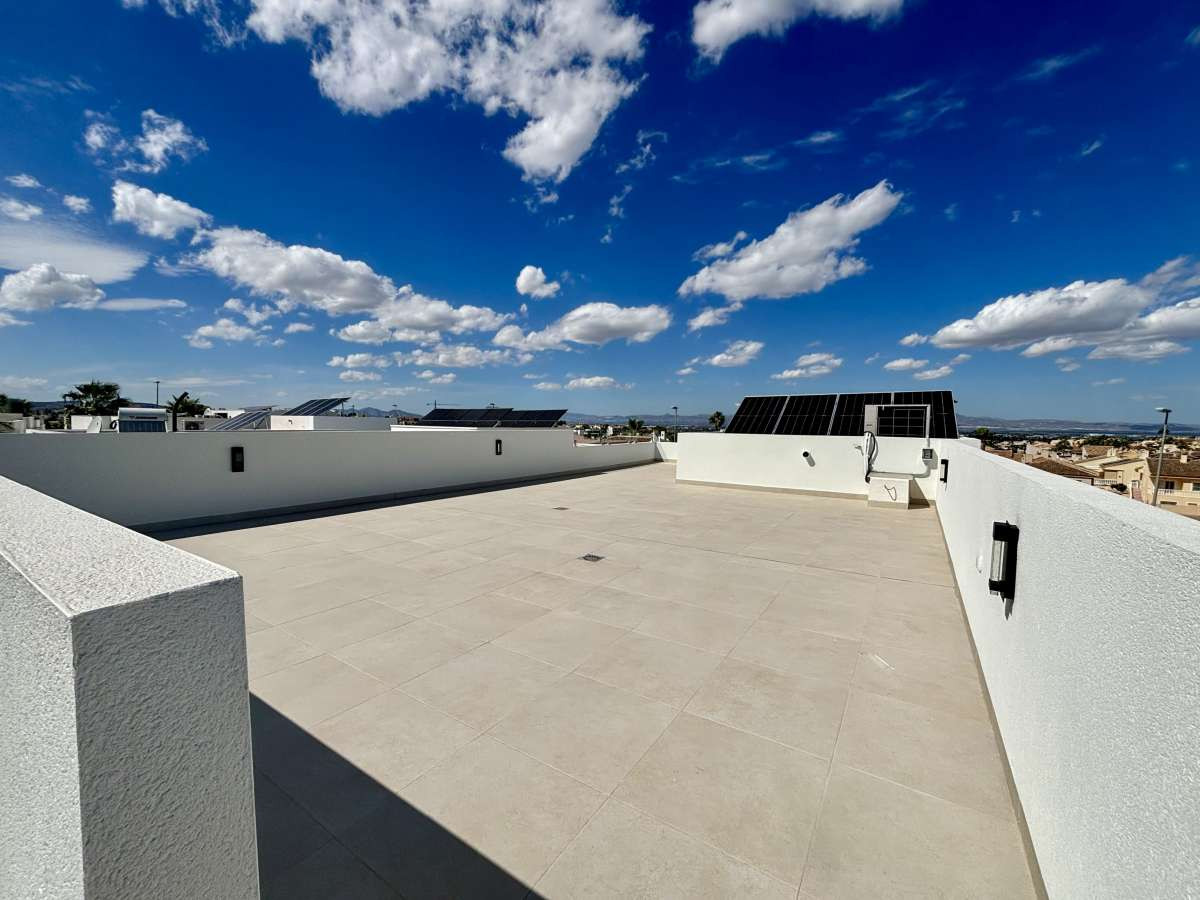 Se vende Villa - Chalet de 3 dormitorios en Costa Blanca, Alicante, España