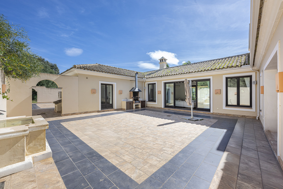 5 Bed Townhouse for sale in Sotogrande Alto Costa Del Sol, Cádiz, Spain