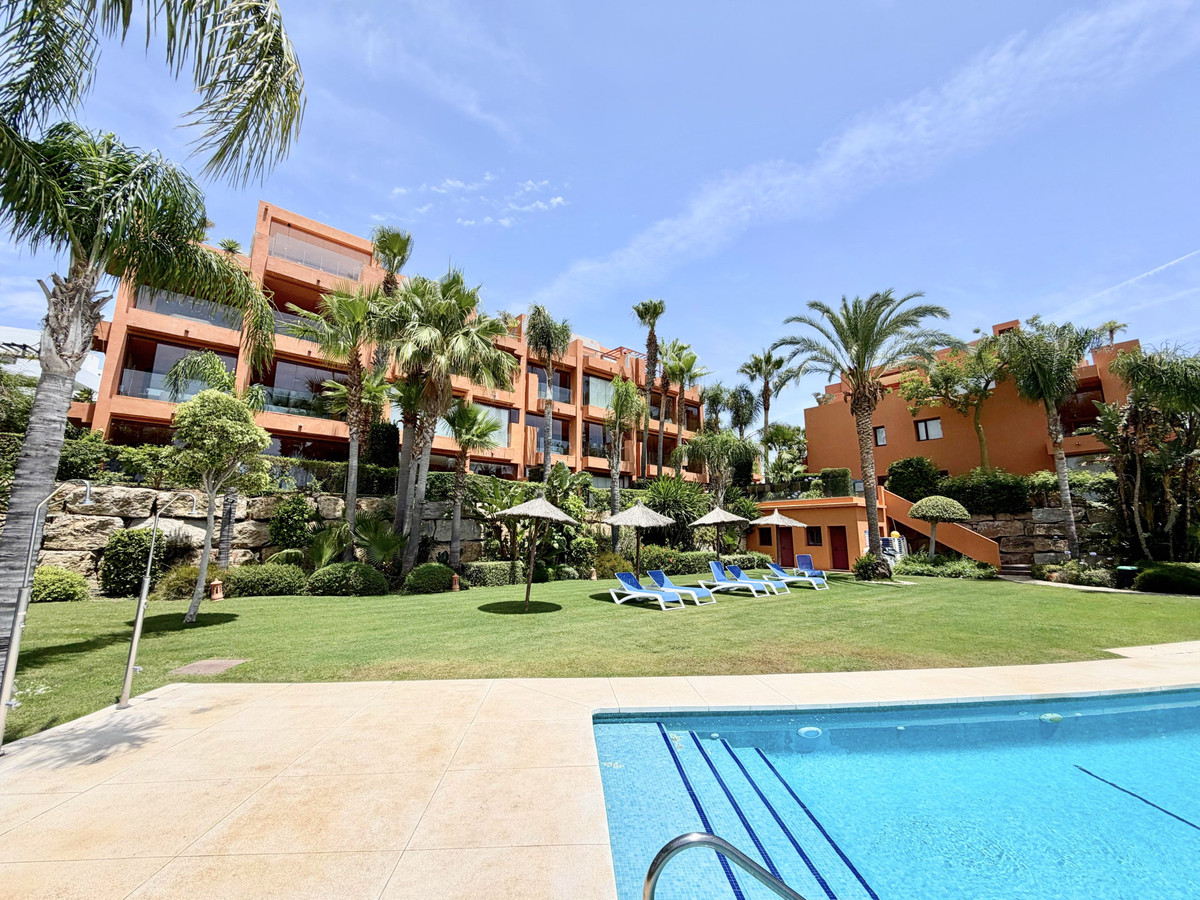 2 Bed Apartment for sale in Los Flamingos Costa Del Sol, Málaga, Spain