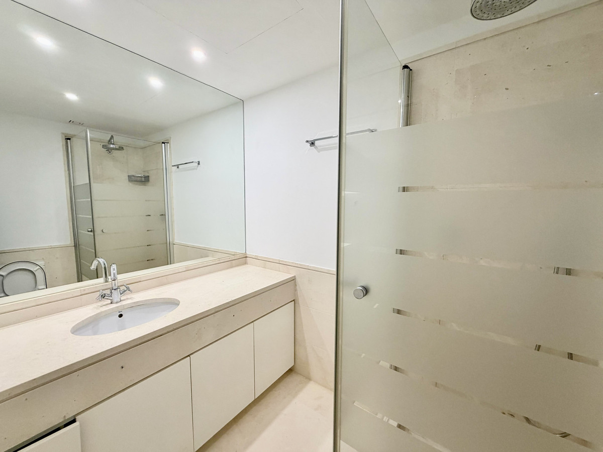 2 Bed Apartment for sale in Los Flamingos Costa Del Sol, Málaga, Spain