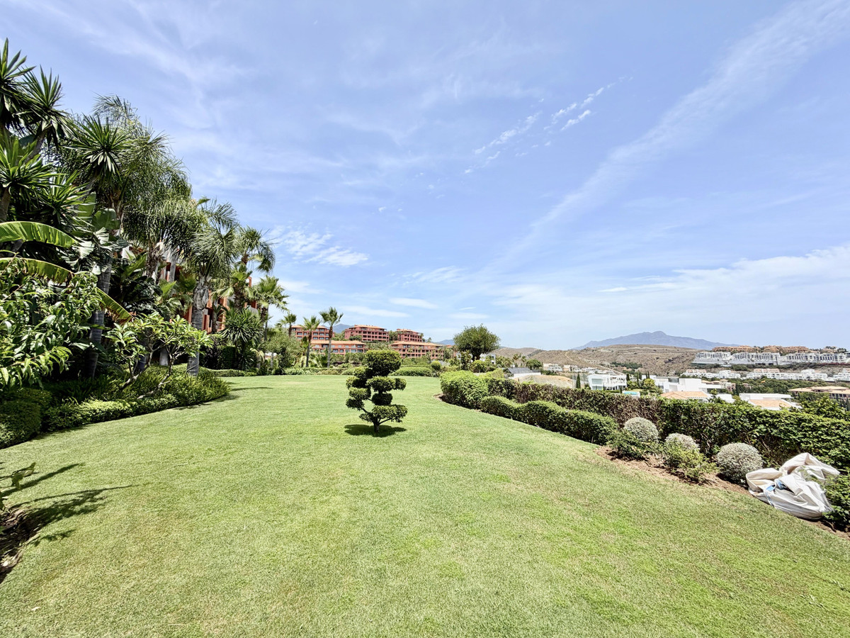 2 Bed Apartment for sale in Los Flamingos Costa Del Sol, Málaga, Spain