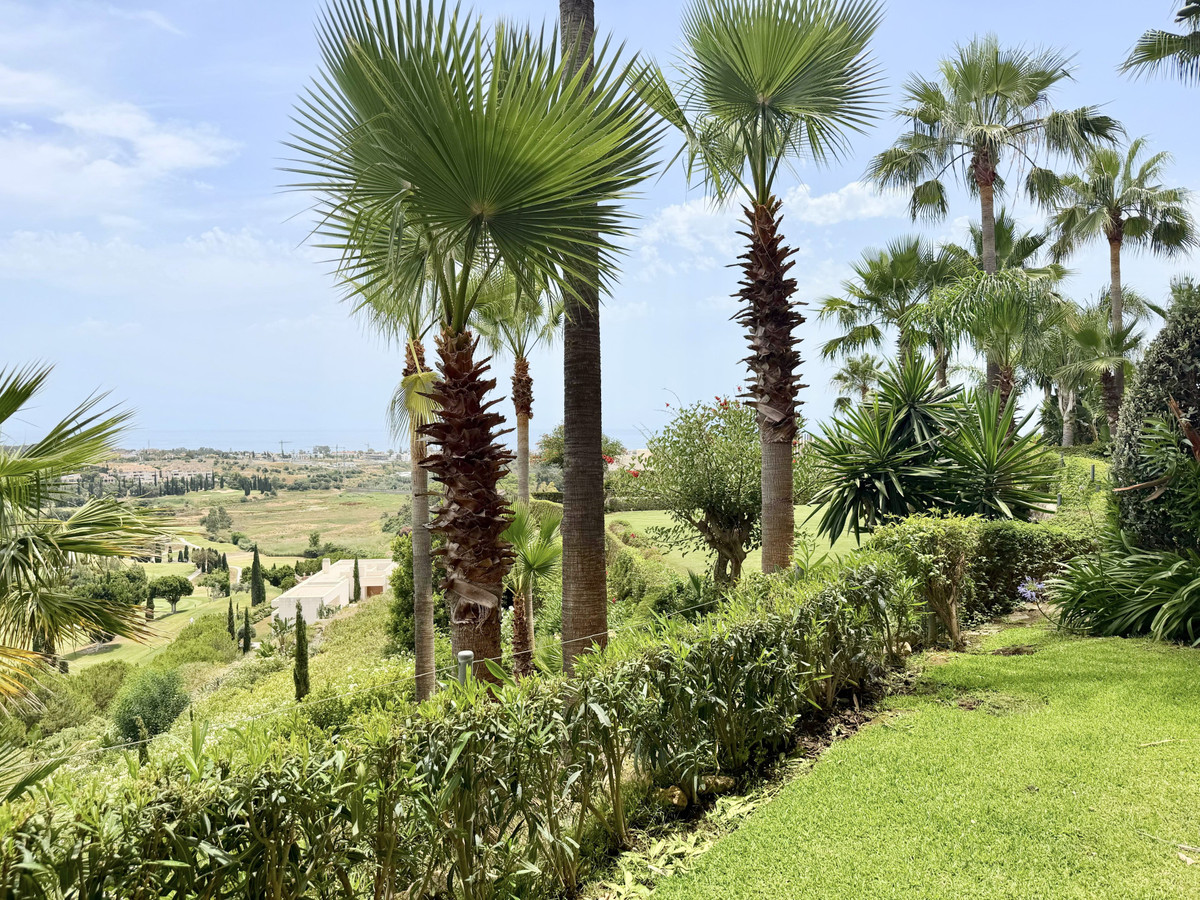 2 Bed Apartment for sale in Los Flamingos Costa Del Sol, Málaga, Spain