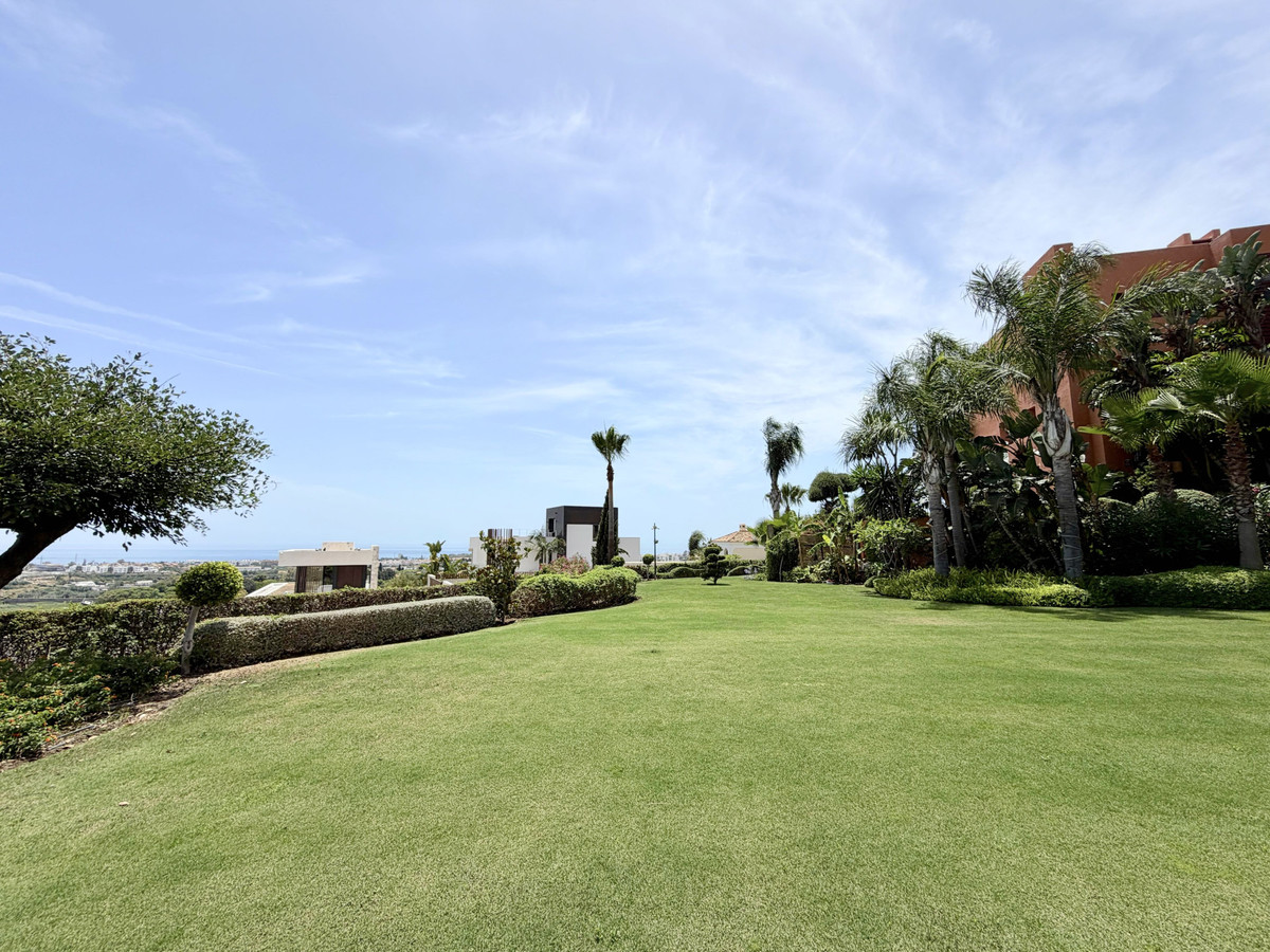 2 Bed Apartment for sale in Los Flamingos Costa Del Sol, Málaga, Spain