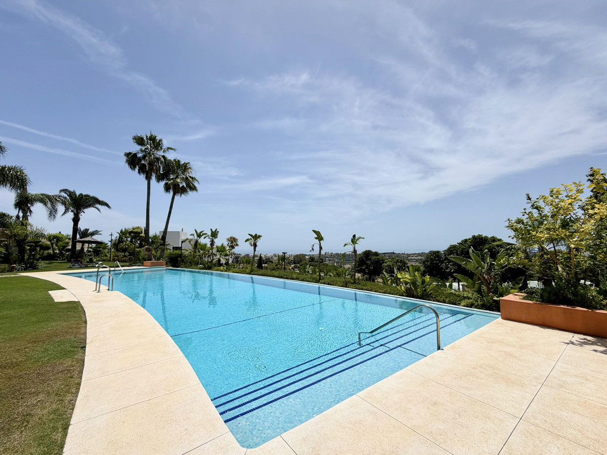 2 Bed Apartment for sale in Los Flamingos Costa Del Sol, Málaga, Spain