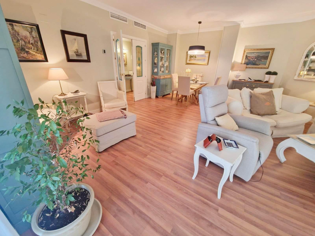 5 Bed Apartment for sale in Málaga Costa Del Sol, Málaga, Spain