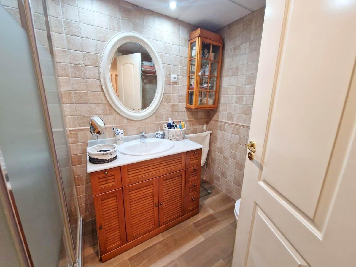 5 Bed Apartment for sale in Málaga Costa Del Sol, Málaga, Spain