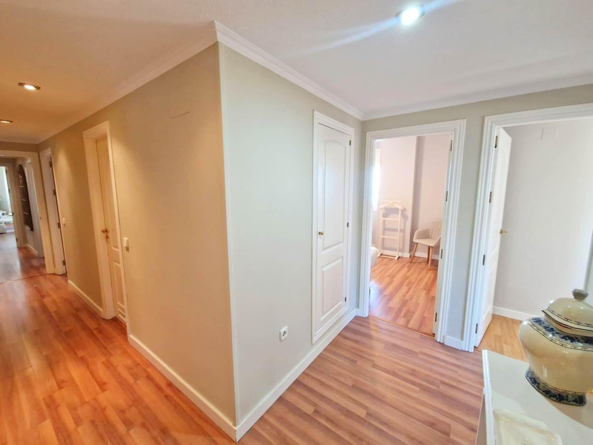 5 Bed Apartment for sale in Málaga Costa Del Sol, Málaga, Spain