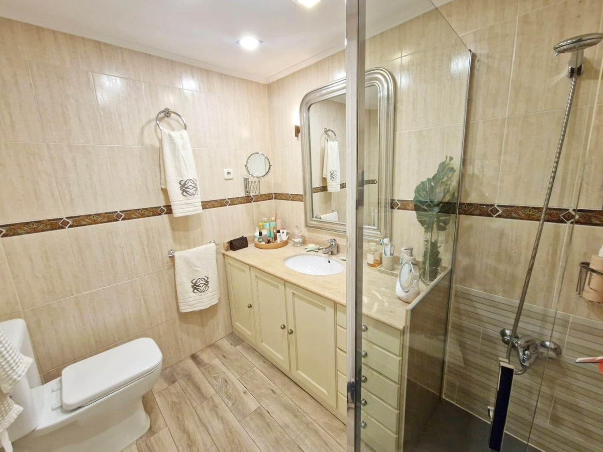 5 Bed Apartment for sale in Málaga Costa Del Sol, Málaga, Spain