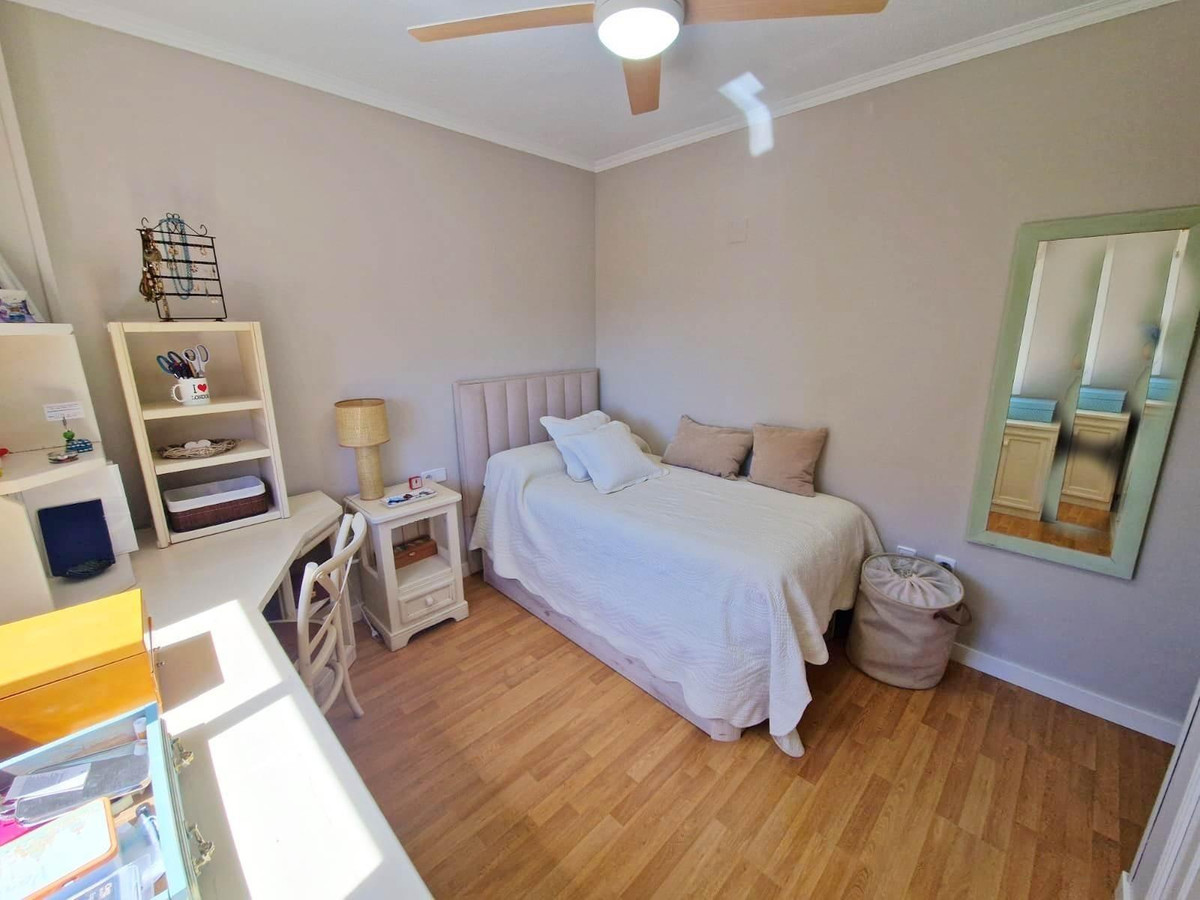 5 Bed Apartment for sale in Málaga Costa Del Sol, Málaga, Spain