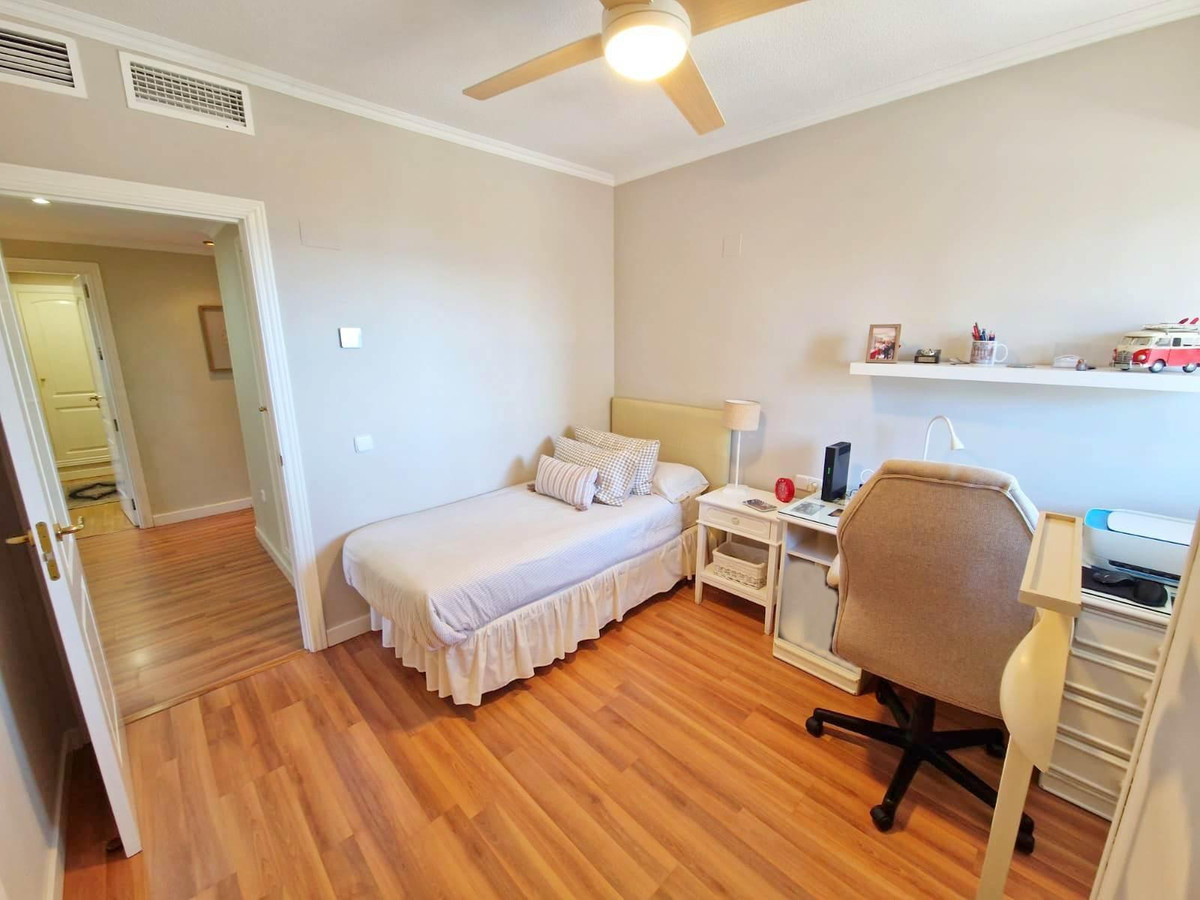 5 Bed Apartment for sale in Málaga Costa Del Sol, Málaga, Spain