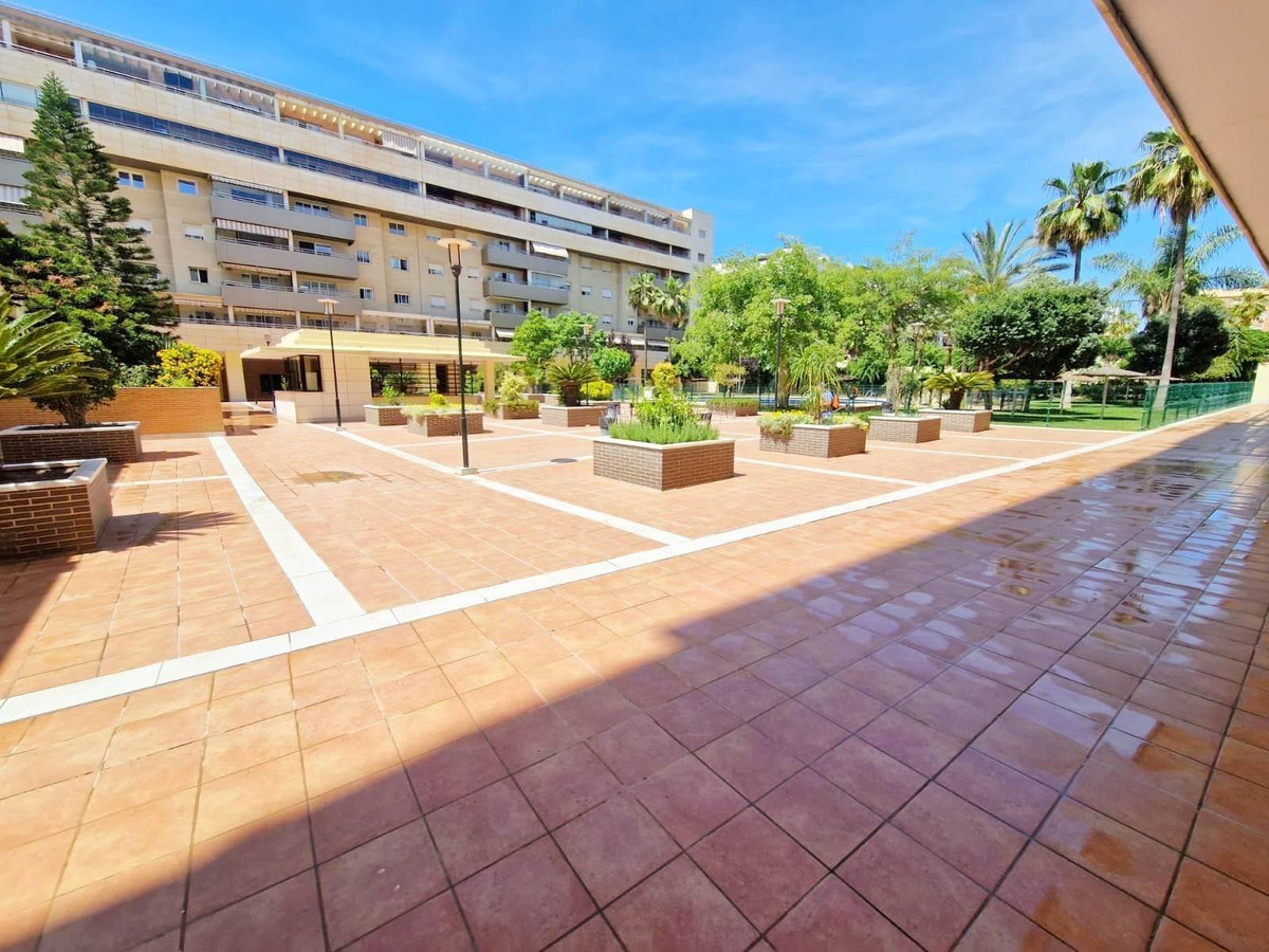5 Bed Apartment for sale in Málaga Costa Del Sol, Málaga, Spain