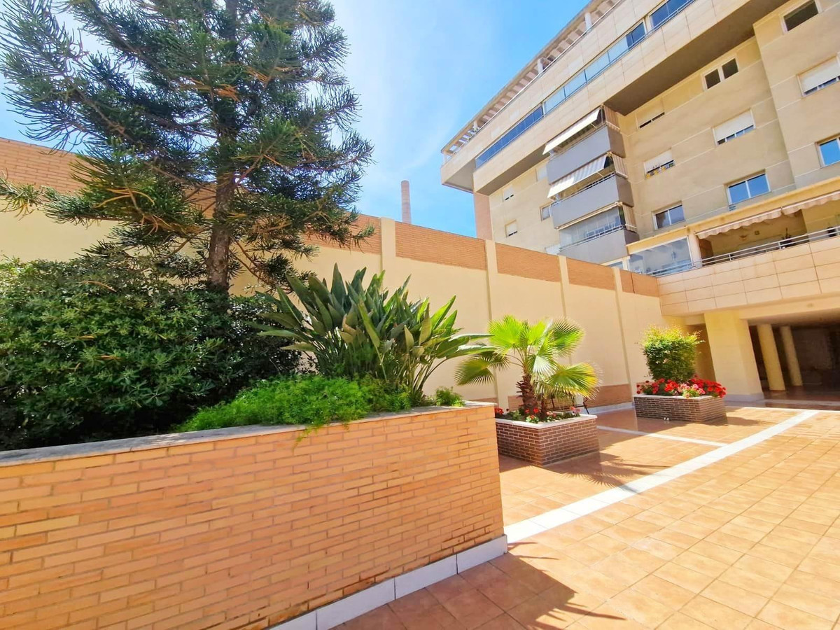 5 Bed Apartment for sale in Málaga Costa Del Sol, Málaga, Spain