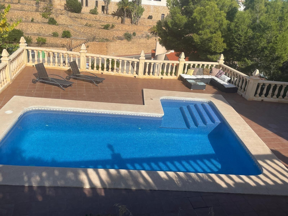 4 Bed Townhouse for sale in La Nucia Costa Blanca, Alicante, Spain