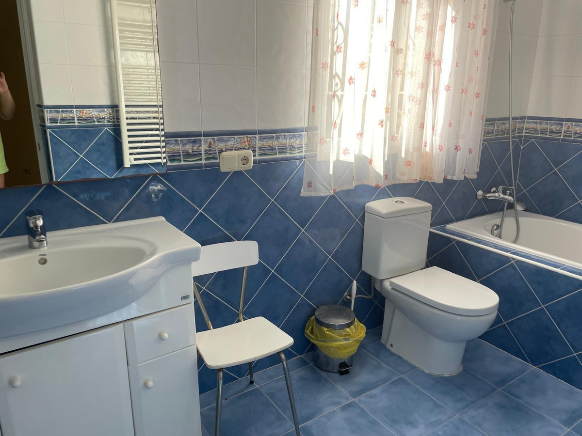 4 Bed Townhouse for sale in La Nucia Costa Blanca, Alicante, Spain