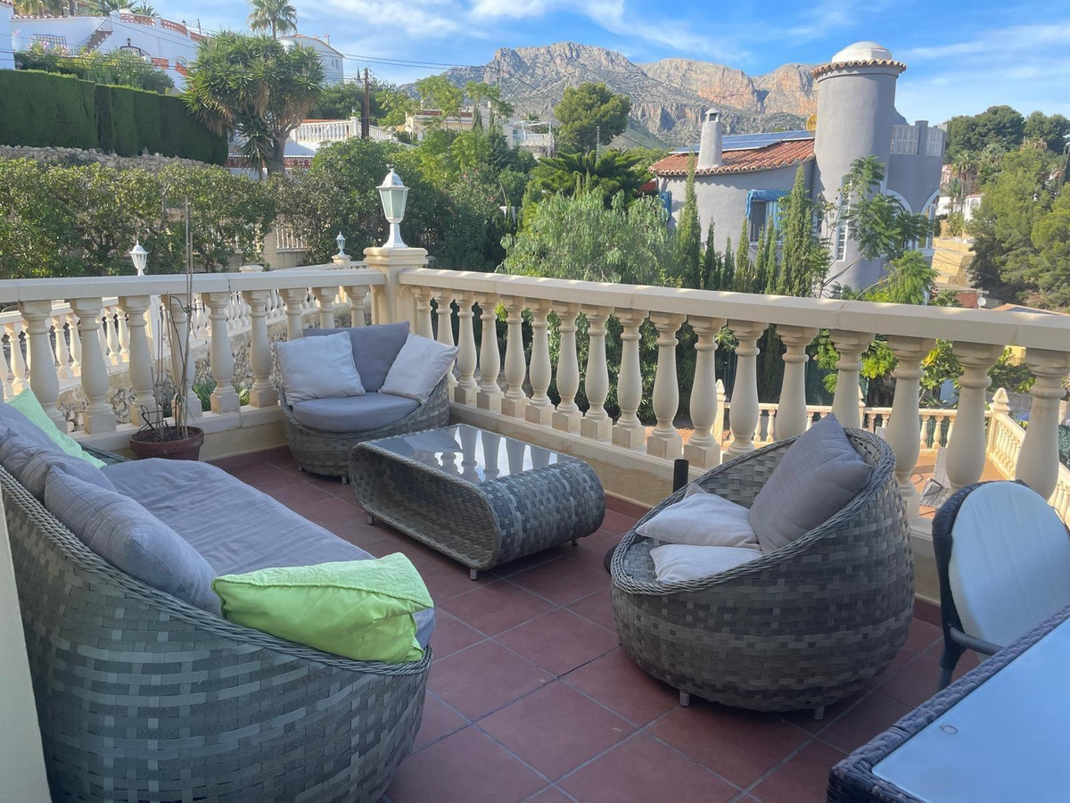 4 Bed Townhouse for sale in La Nucia Costa Blanca, Alicante, Spain