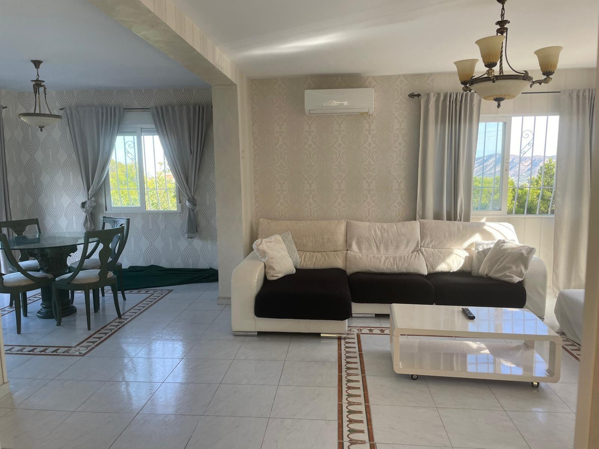 4 Bed Townhouse for sale in La Nucia Costa Blanca, Alicante, Spain