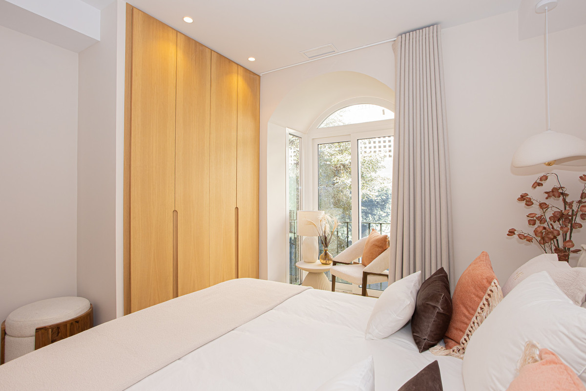 4 Bed Apartment for sale in Nueva Andalucía Costa Del Sol, Málaga, Spain