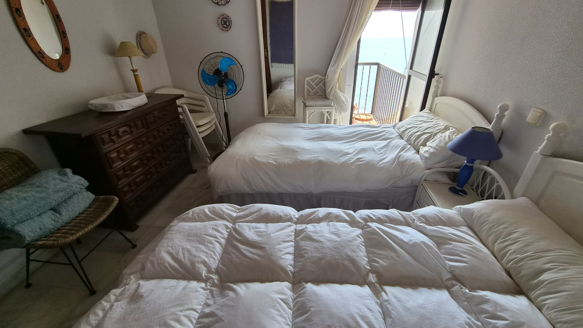 2 Bed Apartment for sale in Estepona Costa Del Sol, Málaga, Spain