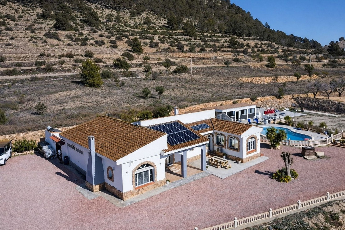 Se vende Villa - Chalet de 4 dormitorios en Costa Blanca, Alicante, España