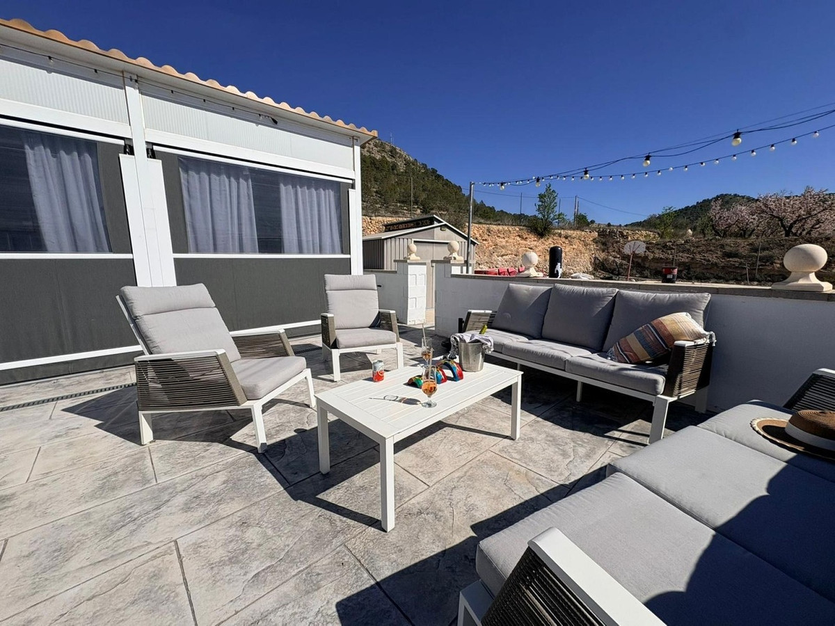 Se vende Villa - Chalet de 4 dormitorios en Costa Blanca, Alicante, España