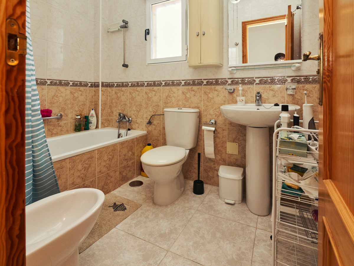 2 Bed Townhouse for sale in Torrevieja Costa Blanca, Alicante, Spain