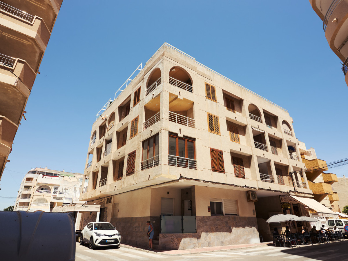 Se vende Apartamento Planta Baja de 2 dormitorios en Costa Blanca, Alicante, España