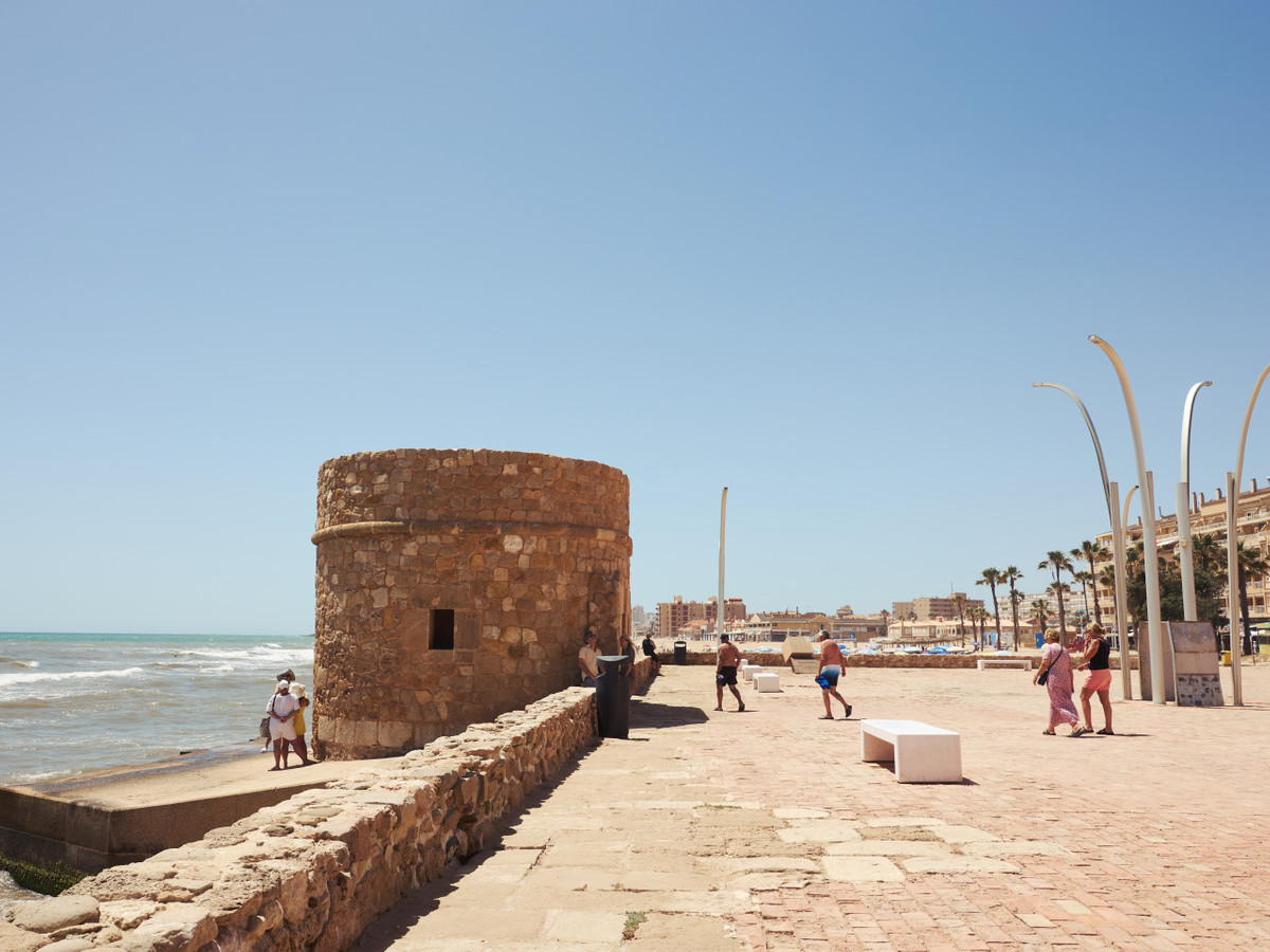 Se vende Apartamento Planta Baja de 2 dormitorios en Costa Blanca, Alicante, España