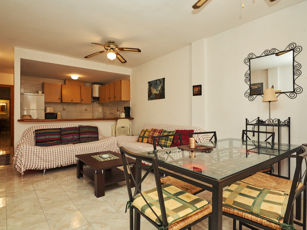 Se vende Apartamento Planta Baja de 2 dormitorios en Costa Blanca, Alicante, España