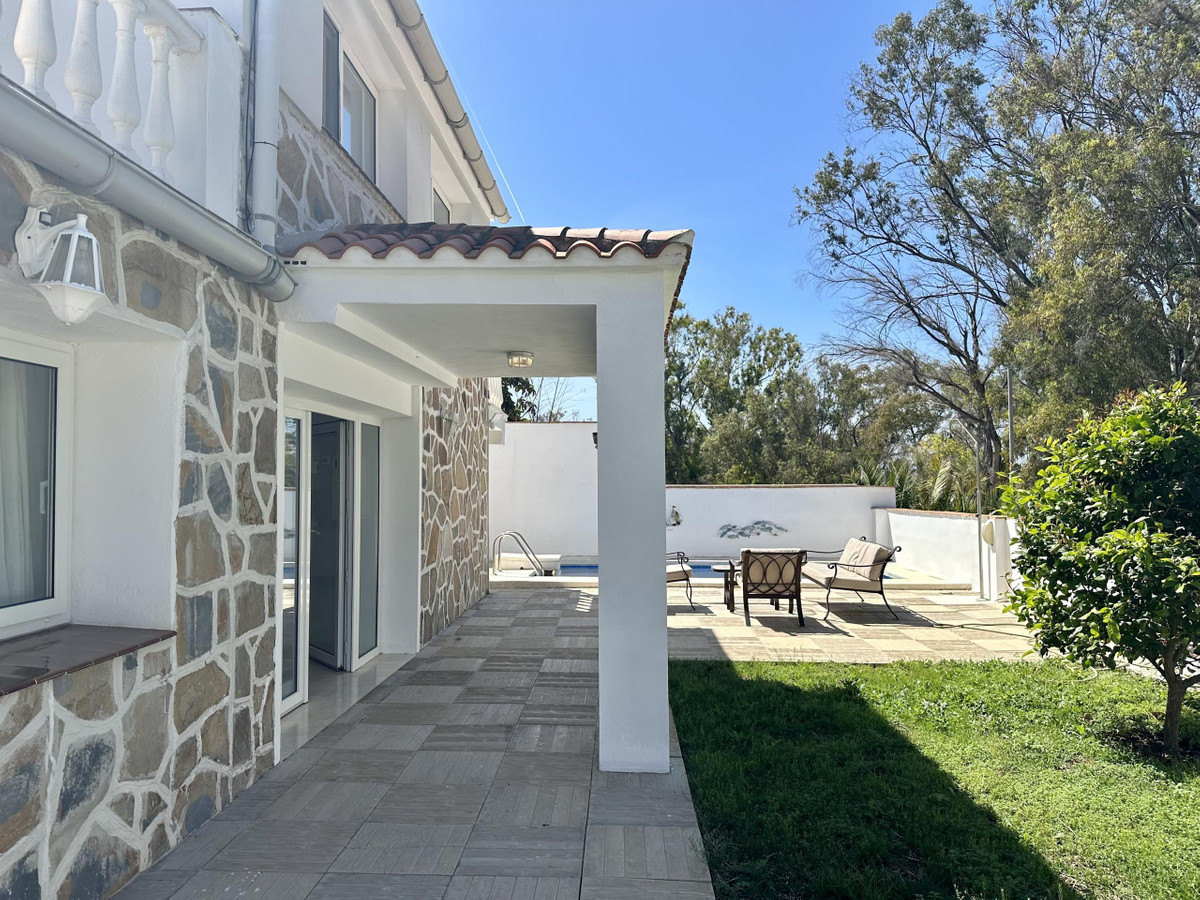 3 Bed Townhouse for sale in Marbella Costa Del Sol, Málaga, Spain