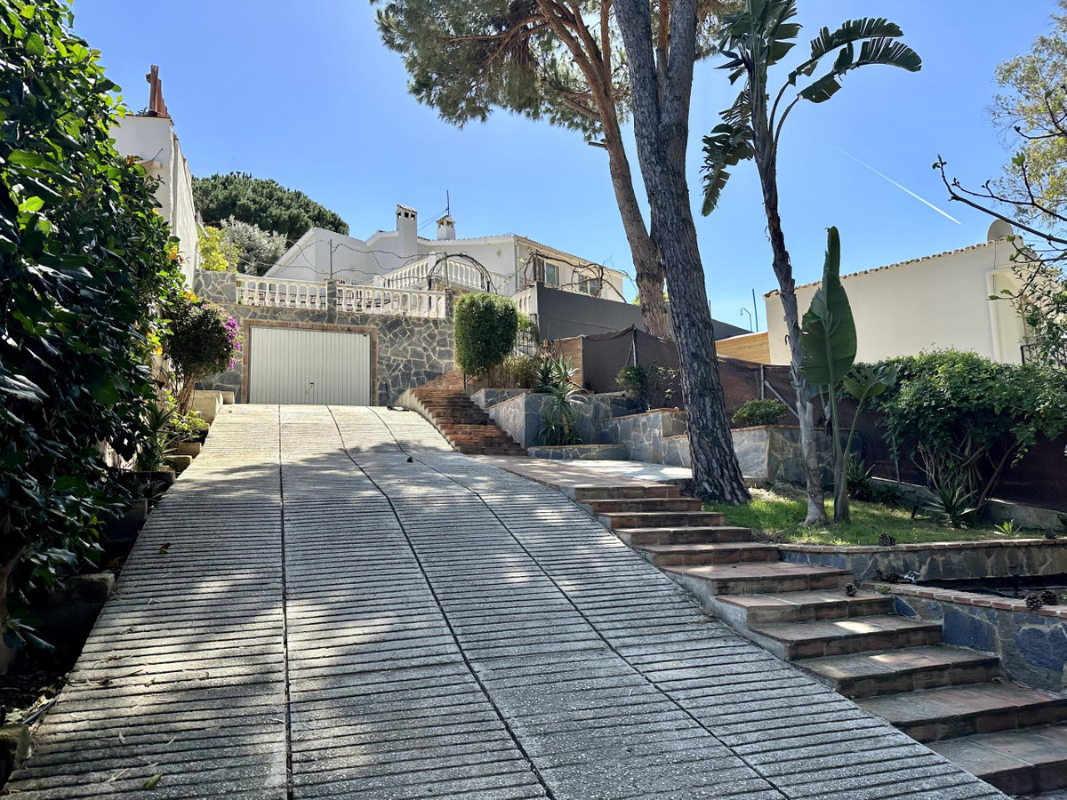 3 Bed Townhouse for sale in Marbella Costa Del Sol, Málaga, Spain