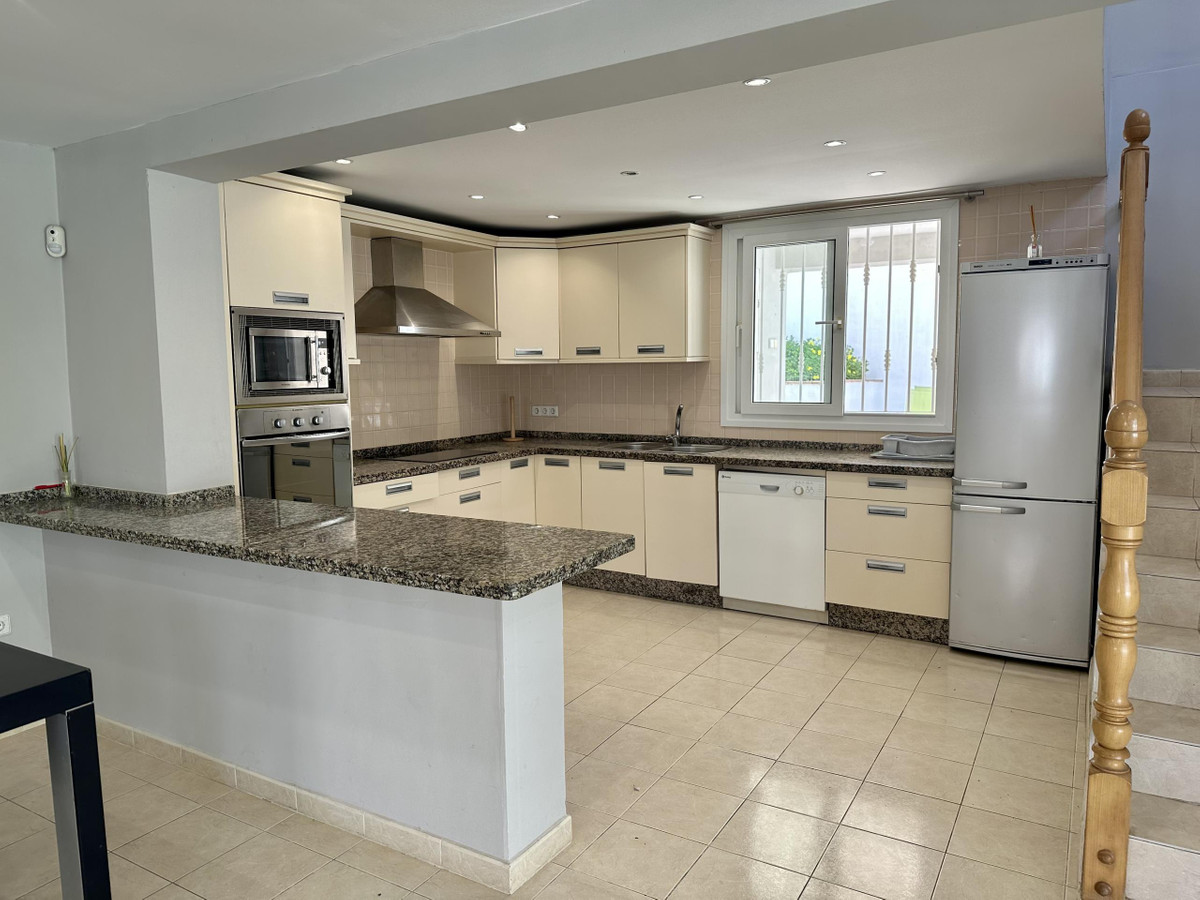 3 Bed Townhouse for sale in Marbella Costa Del Sol, Málaga, Spain