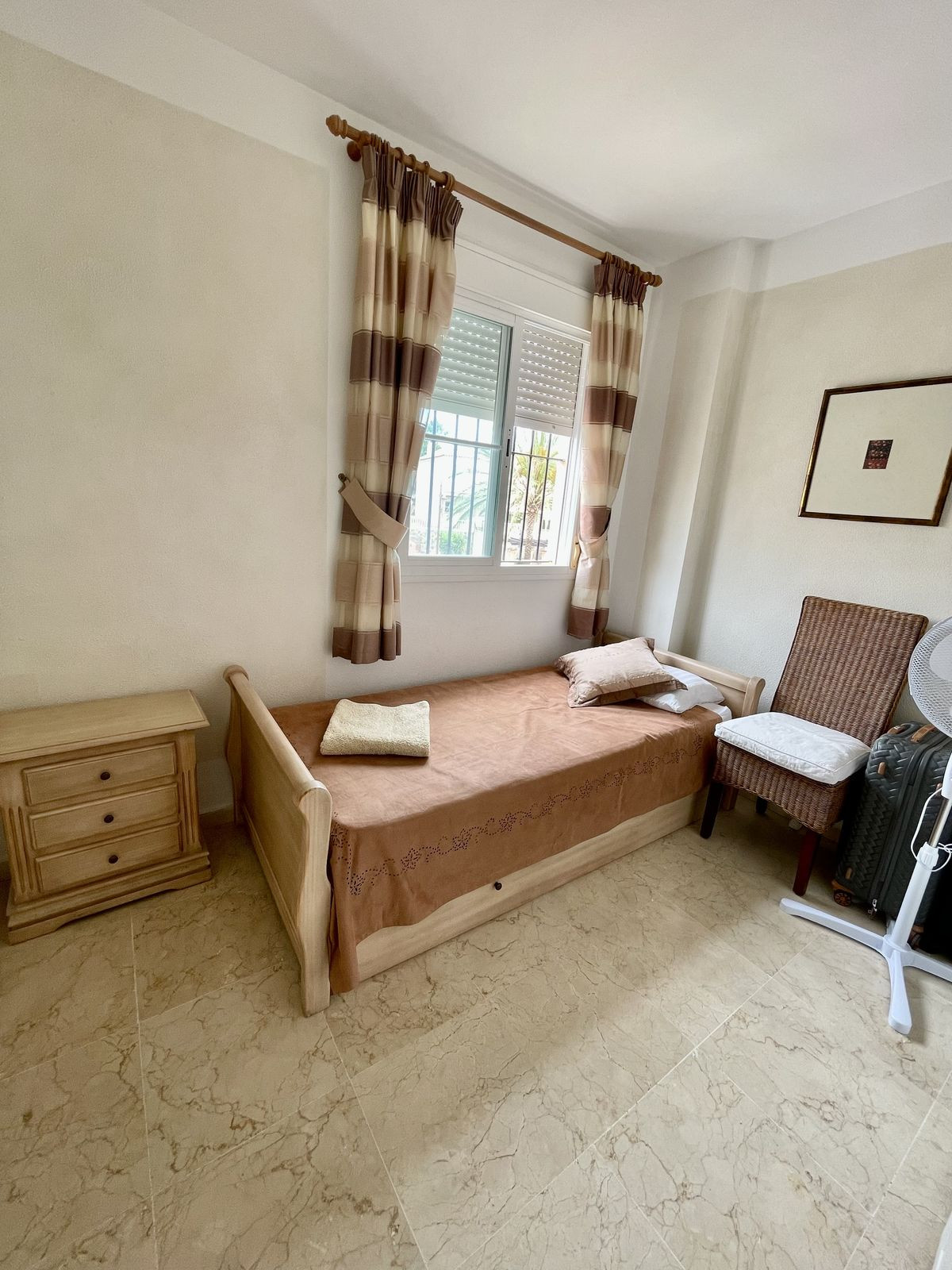 4 Bed Townhouse for sale in La Duquesa Costa Del Sol, Málaga, Spain