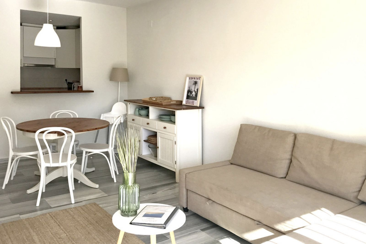 1 Bed Apartment for sale in El Rosario Costa Del Sol, Málaga, Spain