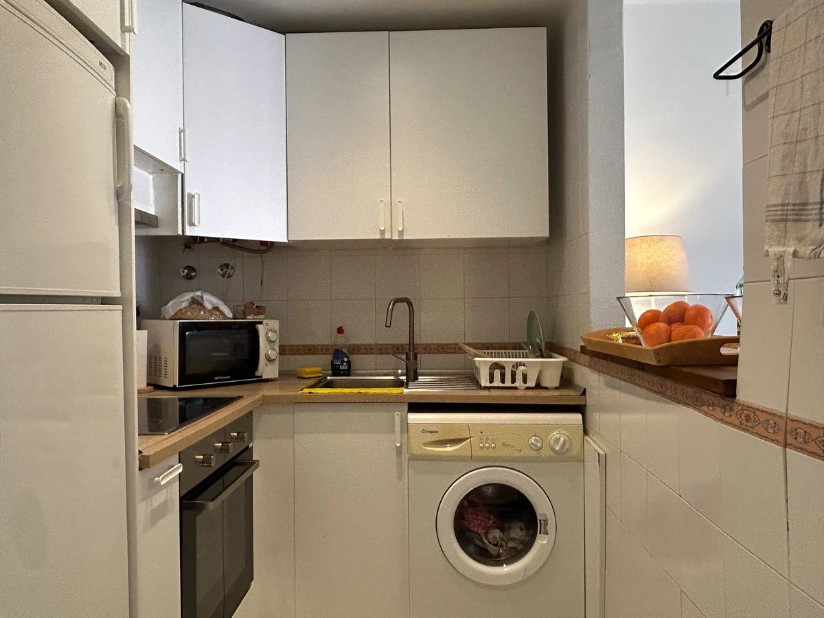 1 Bed Apartment for sale in El Rosario Costa Del Sol, Málaga, Spain