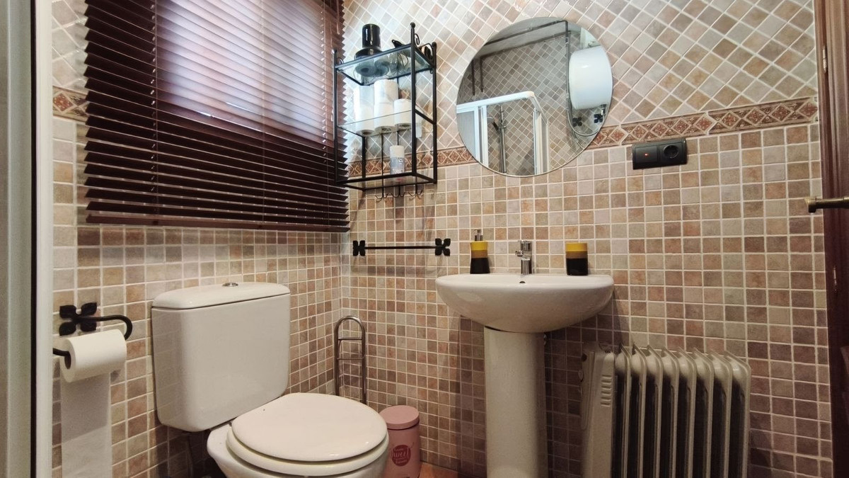 Se vende Adosada de 1 dormitorios en Costa Del Sol, Málaga, España