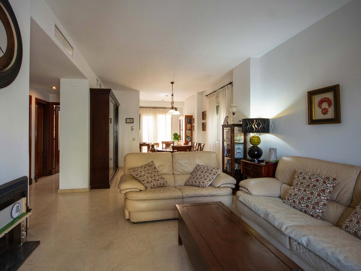 4 Bed Townhouse for sale in Estepona Costa Del Sol, Málaga, Spain