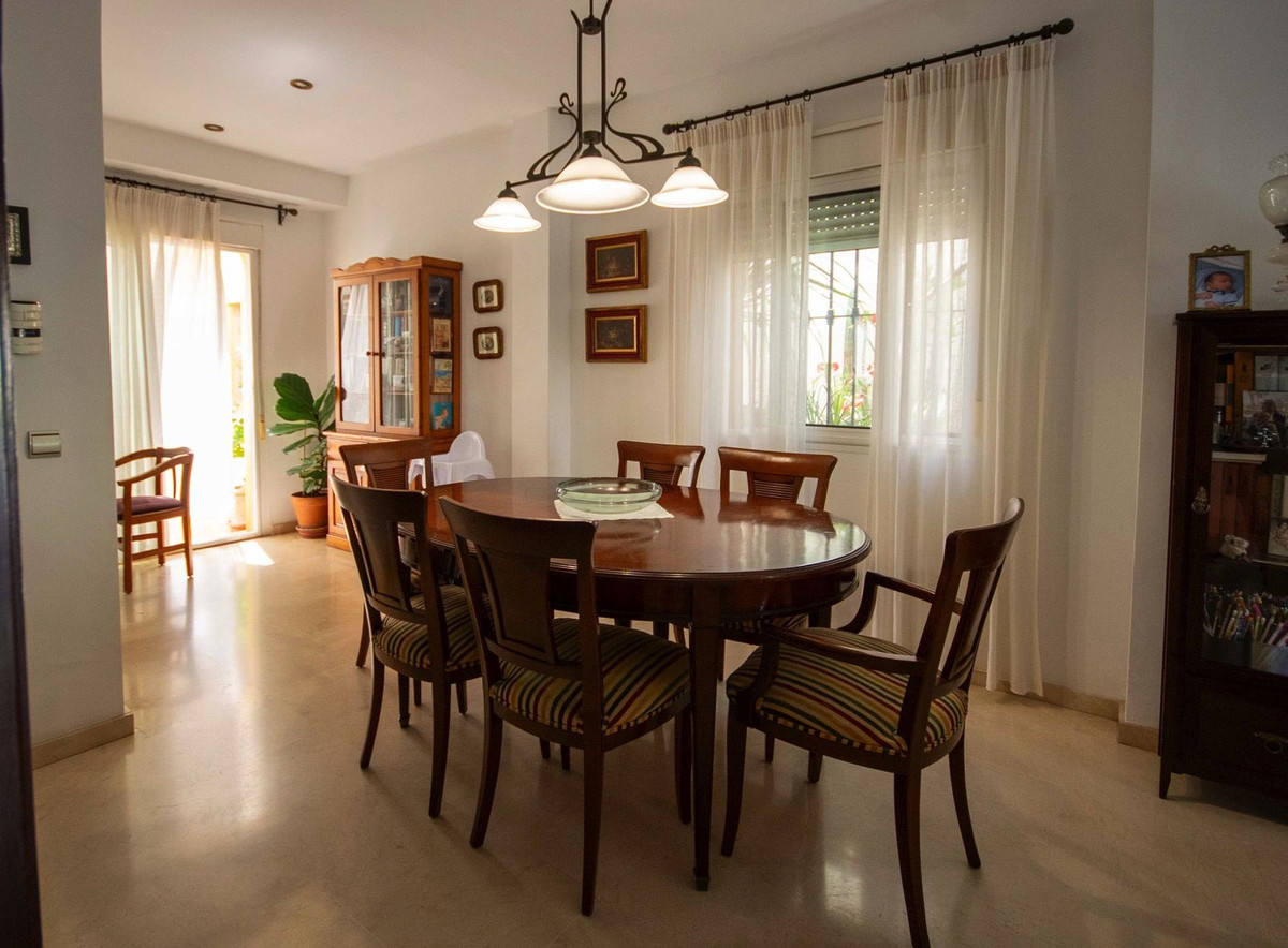 4 Bed Townhouse for sale in Estepona Costa Del Sol, Málaga, Spain