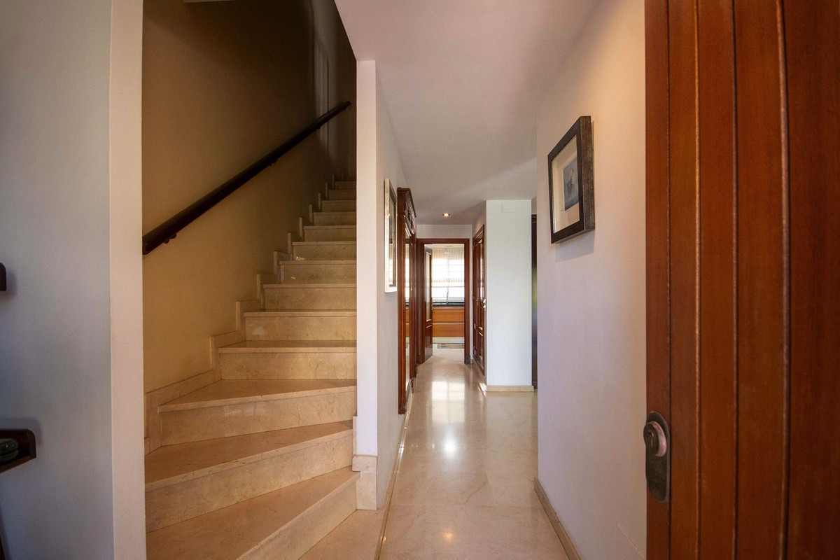 4 Bed Townhouse for sale in Estepona Costa Del Sol, Málaga, Spain