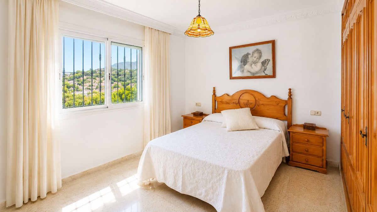 3 Bed Townhouse for sale in Estepona Costa Del Sol, Málaga, Spain
