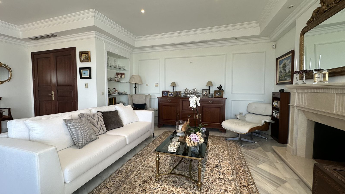Se vende Villa - Chalet de 6 dormitorios en Costa Del Sol, Málaga, España