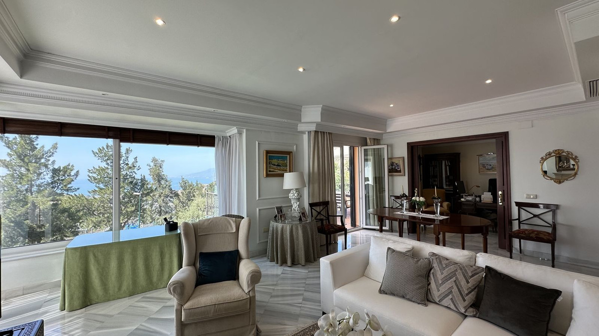 Se vende Villa - Chalet de 6 dormitorios en Costa Del Sol, Málaga, España