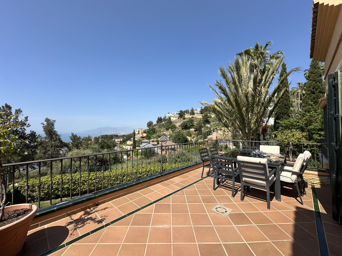 Se vende Villa - Chalet de 6 dormitorios en Costa Del Sol, Málaga, España