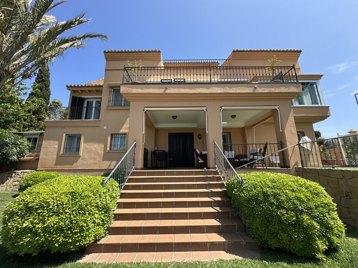 Se vende Villa - Chalet de 6 dormitorios en Costa Del Sol, Málaga, España