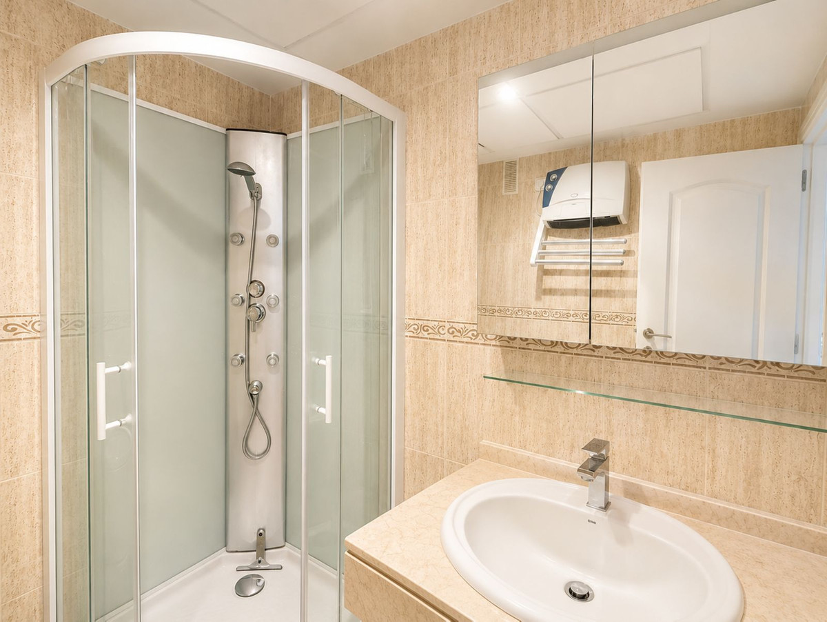 2 Bed Apartment for sale in Manilva Costa Del Sol, Málaga, Spain