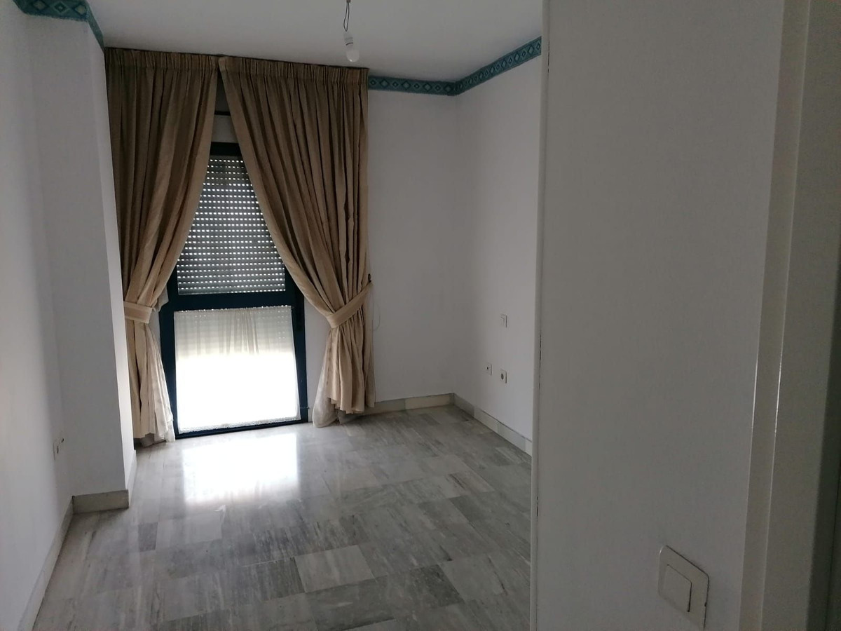 3 Bed Apartment for sale in Marbella Costa Del Sol, Málaga, Spain