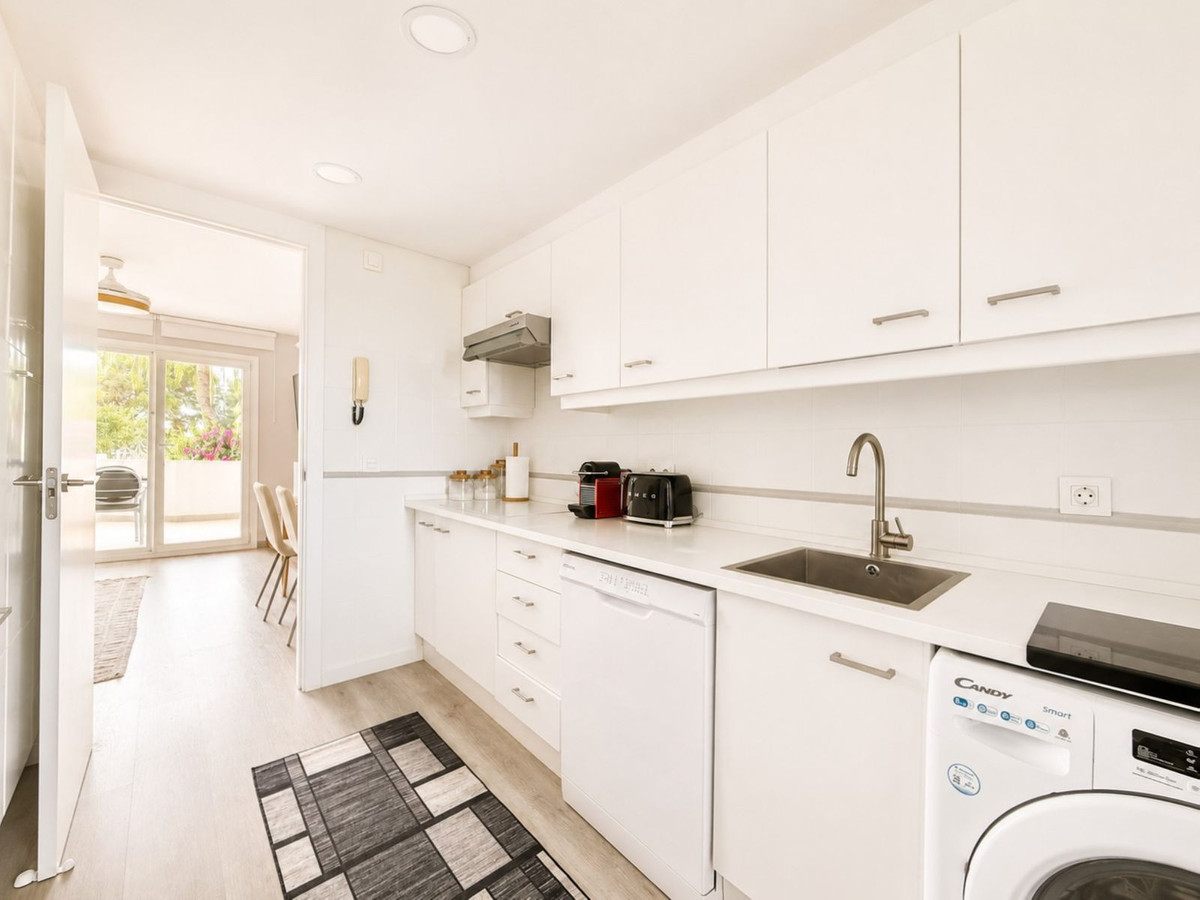 2 Bed Apartment for sale in Sotogrande Costa Del Sol, Cádiz, Spain