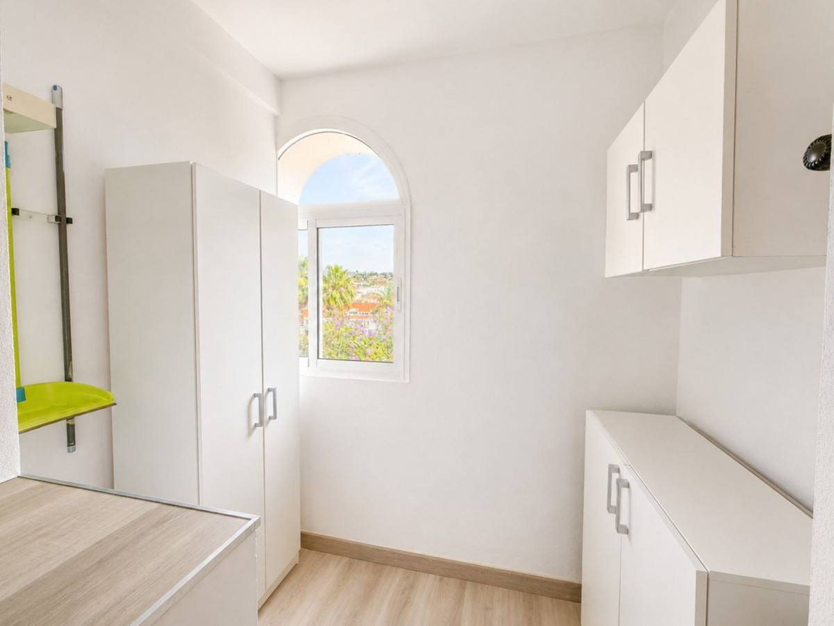 2 Bed Apartment for sale in Sotogrande Costa Del Sol, Cádiz, Spain